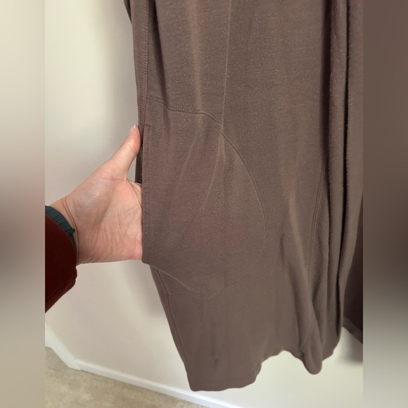 Athleta Canopy Wrap in Nirvana Size Large - Picture 6 of 9